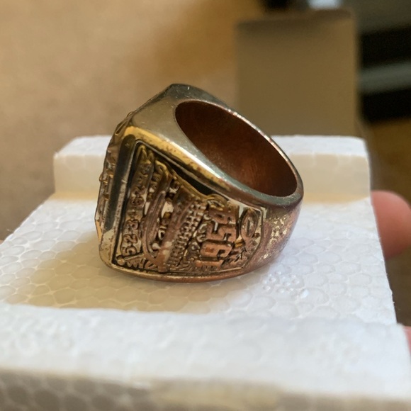 San Francisco Giants 1954 World Series Replica Ring with Box - Picture 6 of 14